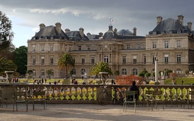 Pascal, Guillén et Peter ont donné une formation au Sénat français sur les enjeux environnementaux et sociaux de la réforme du Code Minier français