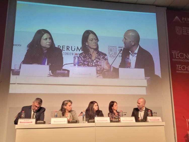 Guillén Calvo, Directeur Amérique Latine et Caraïbes d’INSUCO, a participé à une table ronde sur l’exploitation minière et le développement territorial lors de la convention minière PERUMIN